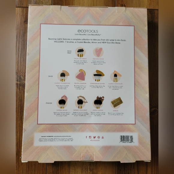 EcoTools Beaming Lights Brush Set - Picture 3 of 4